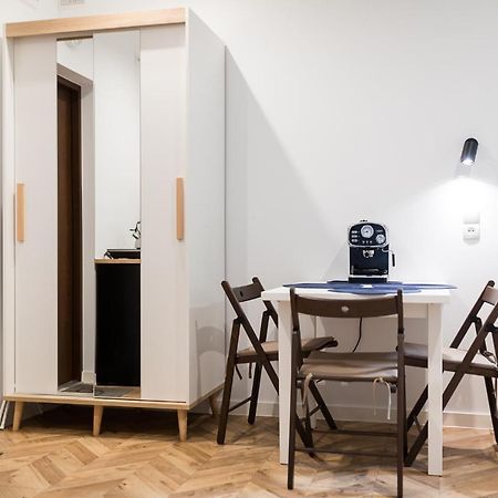 Апартаменты Apartament Na Plantach Леско Экстерьер фото