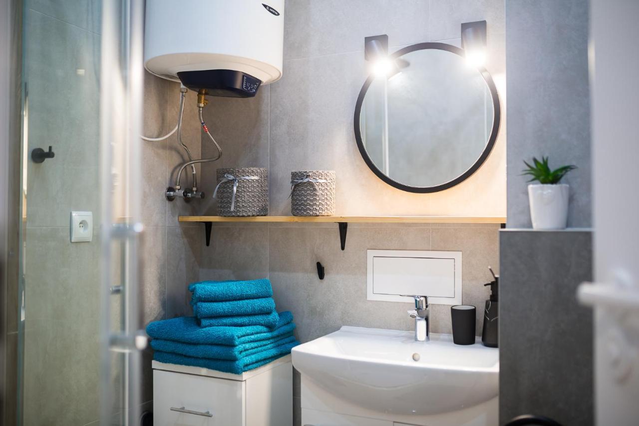 Апартаменты Apartament Na Plantach Леско Экстерьер фото
