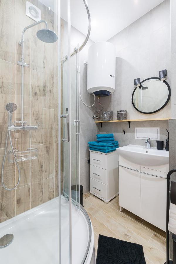 Апартаменты Apartament Na Plantach Леско Экстерьер фото