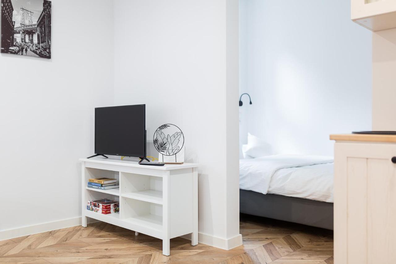 Апартаменты Apartament Na Plantach Леско Экстерьер фото